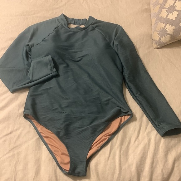 J.Crew Active ribbed long-sleeve one-piece bathing swim suit top 12 rush guard‎ - Picture 8 of 14